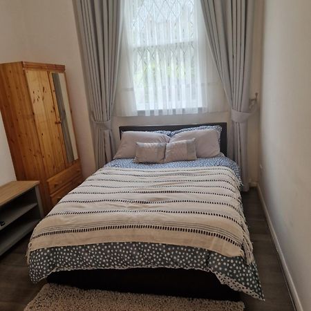 One Room In Stoke Newington Londra Exterior foto