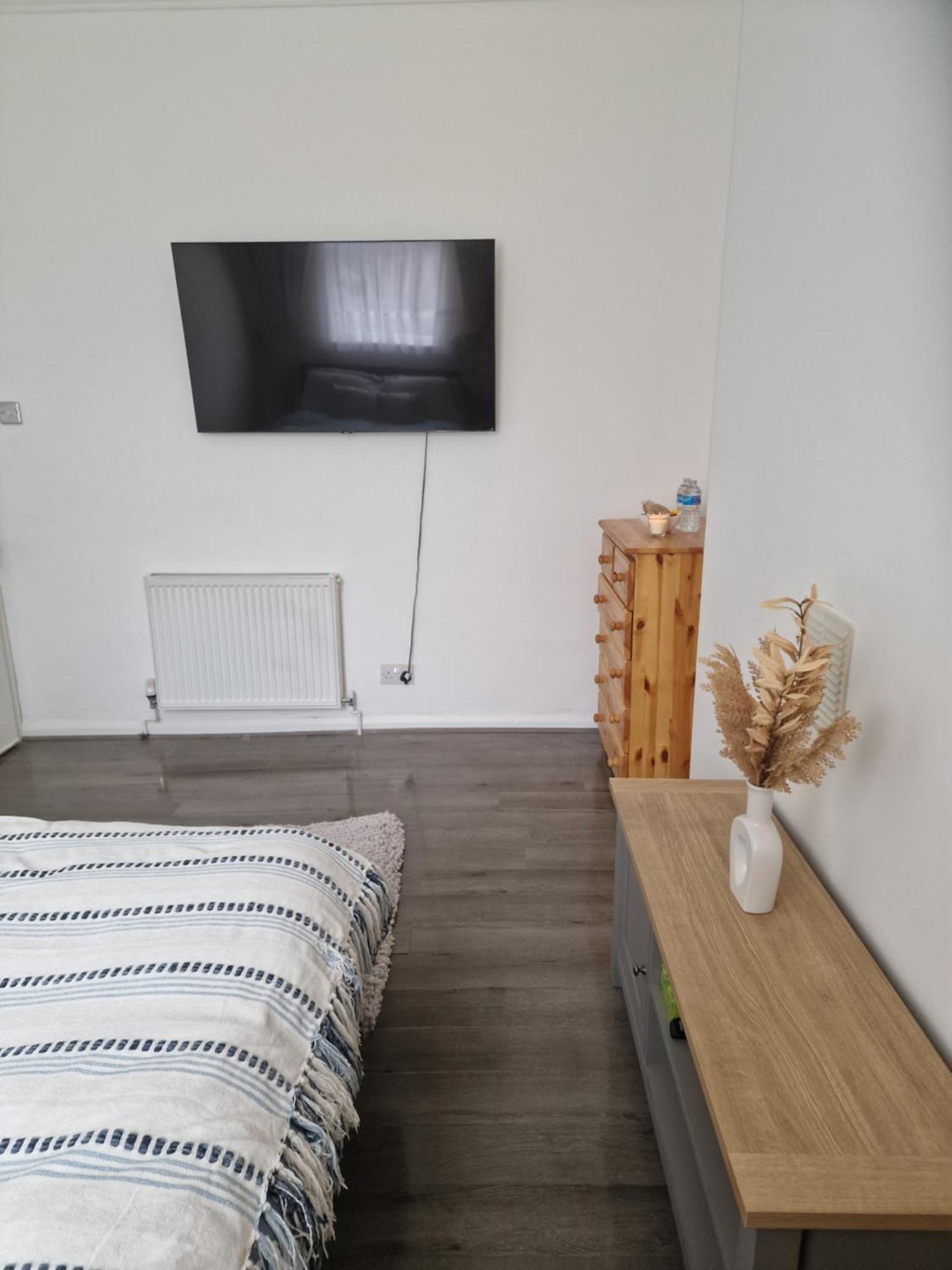 One Room In Stoke Newington Londra Exterior foto